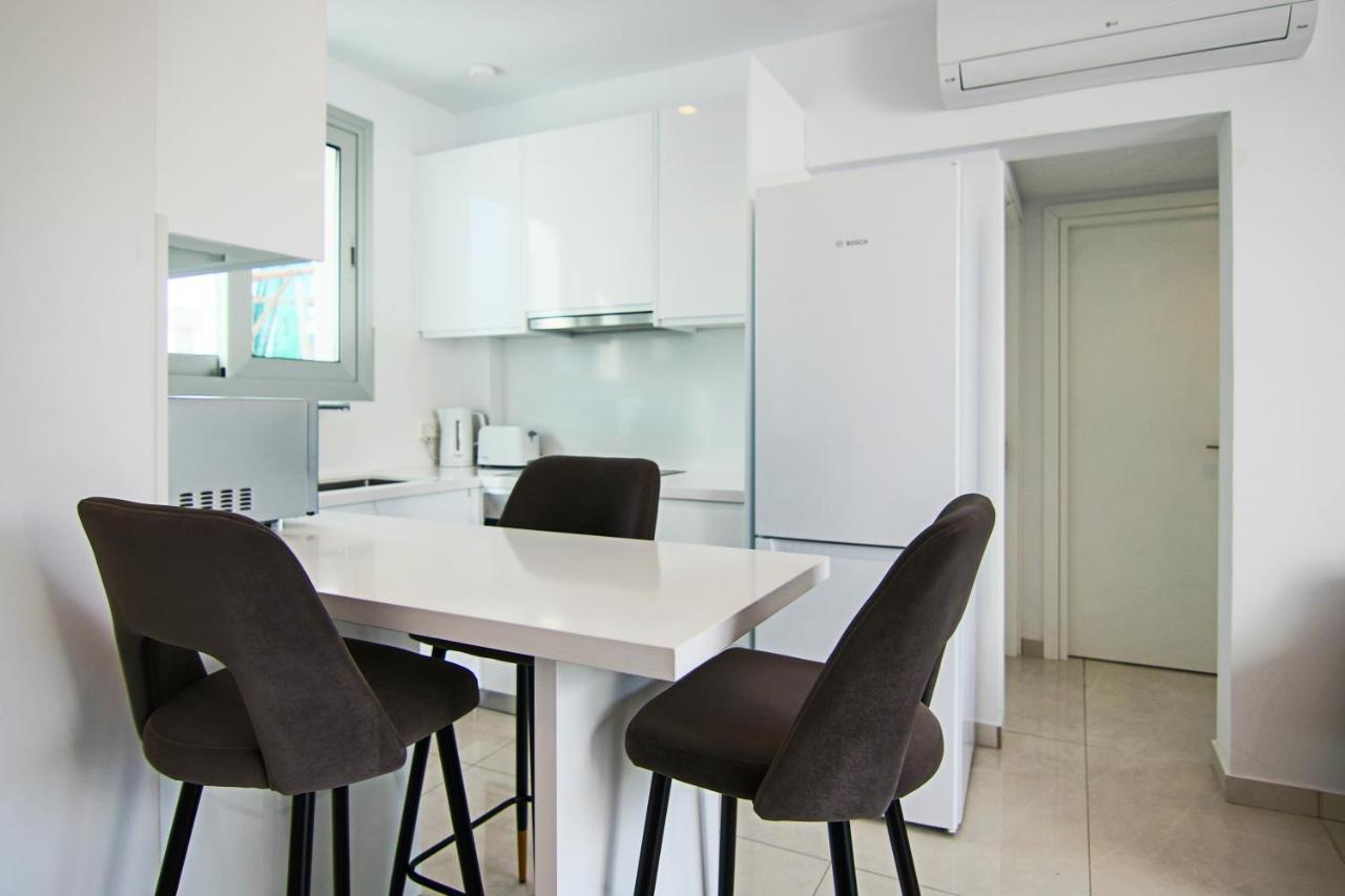 Phaedrus Living - Seaside Executive Flat Harbour 201 Apartment Paphos Exterior photo